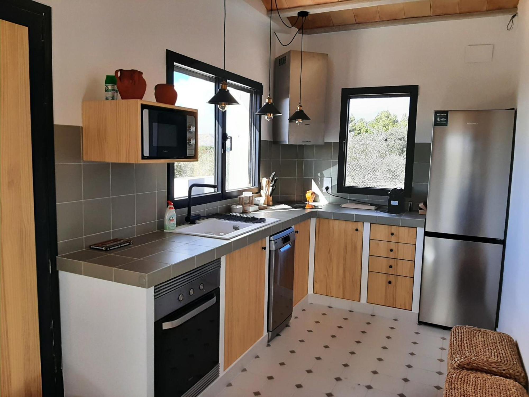 Casita Del Embalse Con Encanto Biar Bagian luar foto